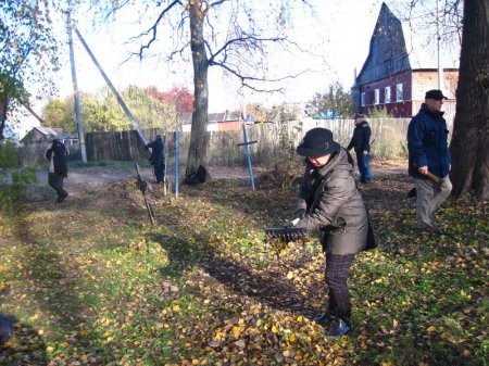 Віцебская епархія гатовая ўзяцца за добраўпарадкаванне могілак у Клінах