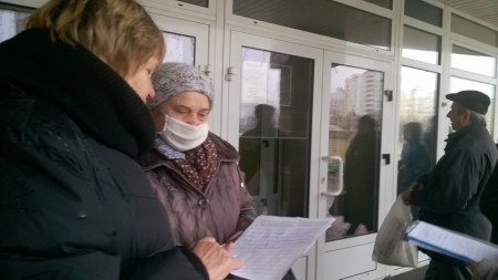 В Минске прошла акция по сбору подписей за качественную медицину (фото)