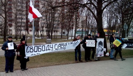 За пикет солидарности с Надеждой Савченко на Павла Северинца составили протокол