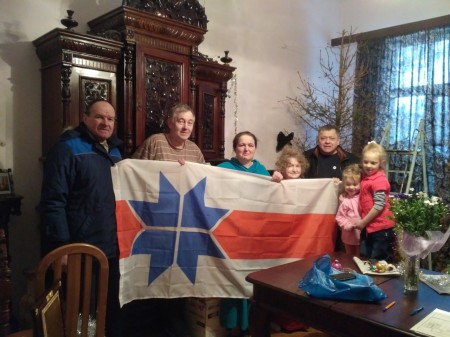 Делегация БХД посетила питерскую семью, которая живет в квартире Эпимах-Шипилы
