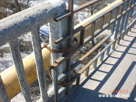 У Воршы актывсіты БХД збіраюць подпісы за рамонт мосту праз Дняпро (фота)