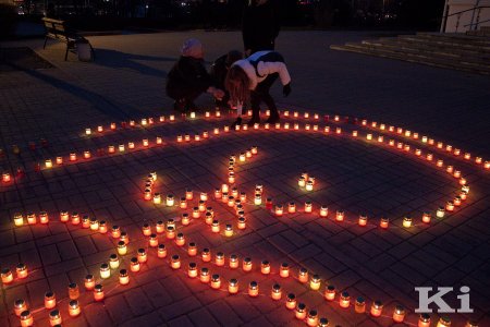 У Мінску запалілі 300 свечак у памяць аб ненароджаных дзецях (фота, відэа)