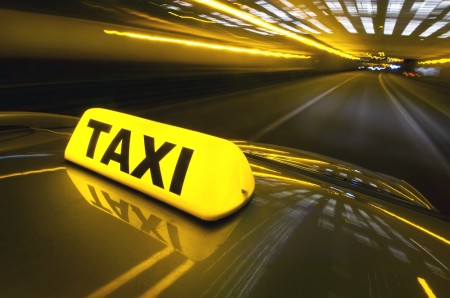 Обращение инициативной группы по защите прав таксистов: действия властей напоминают поступки бандитов с большой дороги