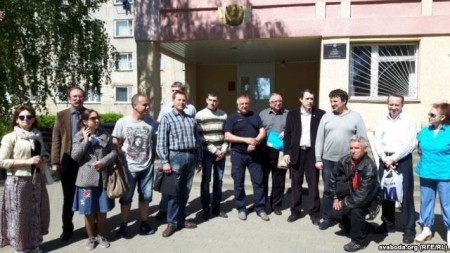 Судебный конвейер в Жодино: арестованных продержали 2 дня «в ужасных условиях» и оштрафовали