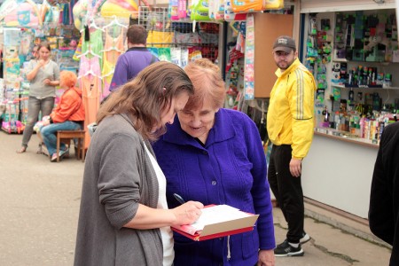 На рынке в Барановичах прошел правоцентристский пикет (фото)