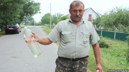 В Березовском районе сельчане пригрозили неучастием в выборах, если не будет чистой воды