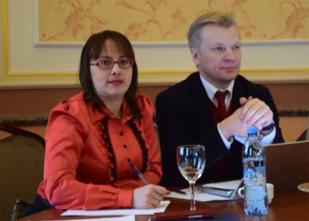 Представители властей приняли участие в круглом столе, организованном Анной Канопацкой и БХД
