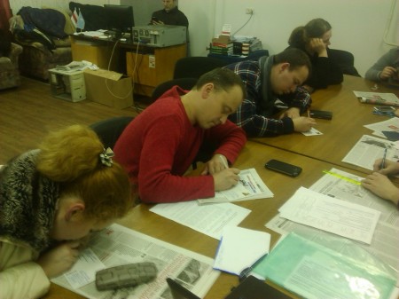 В Бобруйске подписали открытки политзаключенным (фото)