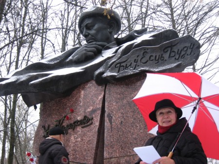 У Віцебску да 88-х угодкаў з дня нараджэння ўшанавалі памяць Уладзіміра Караткевіча (фота)