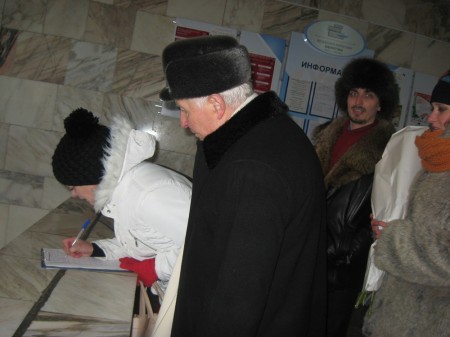 У Віцебску бібліятэку імя Леніна прапануюць пераназваць у гонар Васіля Быкава (фота)